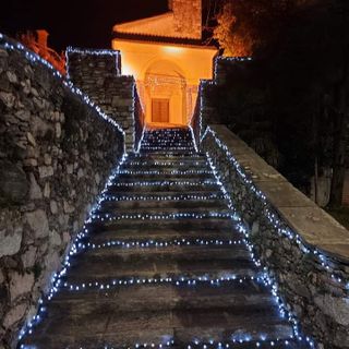 Procede l'accensione delle luminarie natalizie a Verbania