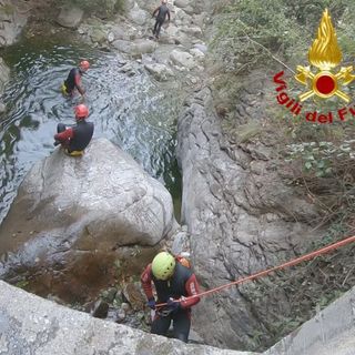 Esercitazione fluviale per i vigili del fuoco del Vco
