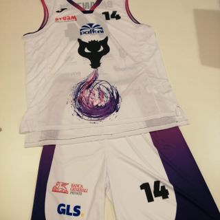 Paffoni affronta Legnano con la maglia solidale disegnata dalle alunne del Dalla Chiesa Spinelli