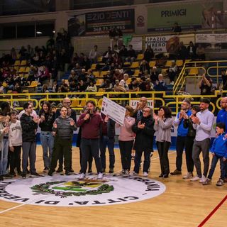 Da Akb e Fulgor 10mila euro per il nuovo pulmino del Centro Do