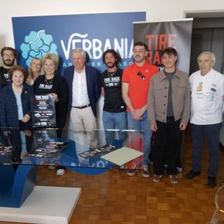 Verbania si accende con la Tire Race: sport, musica e solidarietà in piazza Garibaldi
