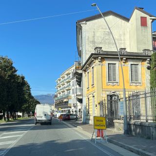 Code e disagi sulla statale del lago tra Intra e Ghiffa