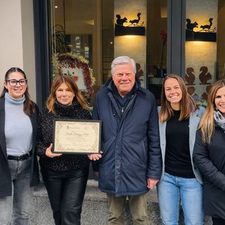 Studio Mutazzi di Pallanza vince il concorso “La vetrina natalizia più bella di Verbania”