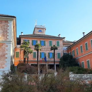 La sede del Cnr illuminata con il tricolore in ricordo di Serena Cosentino e delle altre vittime