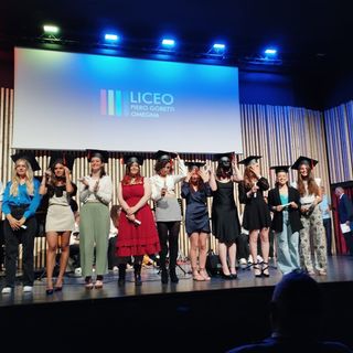 Diplomi e borse di studio consegnati agli studenti del liceo Gobetti FOTO