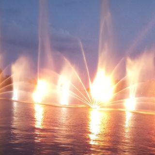 L'estate verbanese si accende con il "Color Water Show" FOTO