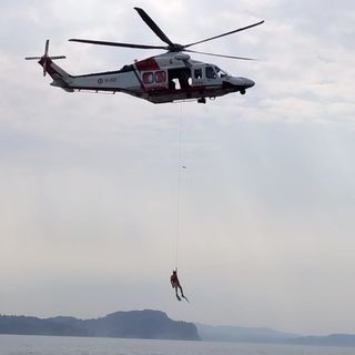 Esercitazione della guardia costiera a Verbania