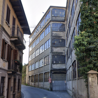 Omegna, opposizione compatta contro l'acquisto della ex Irmel: gazebo informativi in piazza