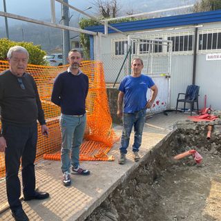 Iniziati i lavori per realizzare i nuovi spogliatoi al campo di Ramate