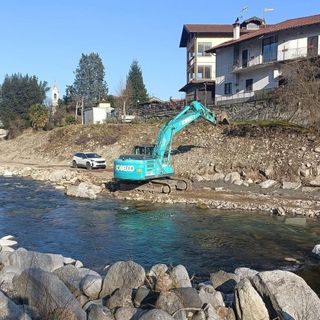 Torrente Strona, proseguono i lavori per la messa in sicurezza degli argini FOTO