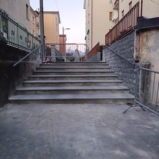 Completati i lavori di riqualificazione della scala di accesso di via Albasini