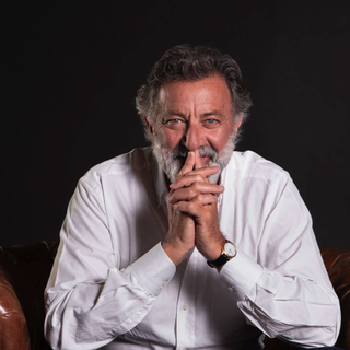Luca Barbareschi protagonista al Maggiore con &quot;Barba Live&quot;