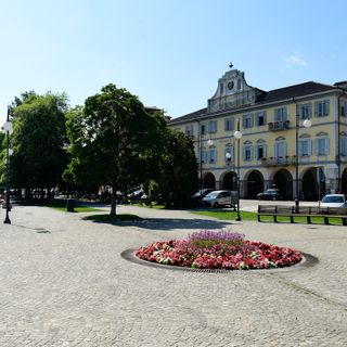Verbania al fianco dei fragili: tre misure per non lasciare indietro nessuno