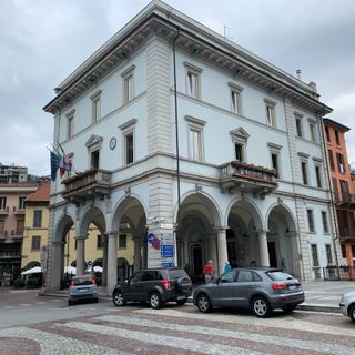 Omegna, Italia Viva: “Chiusura anticipata dei locali non è la risposta giusta agli episodi di vandalismo”