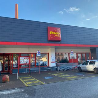 Anche il supermercato Penny nel mirino dei vandali a Omegna
