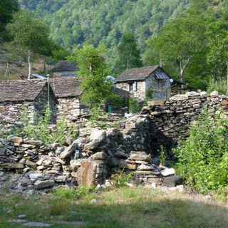 Chiuso il sentiero tra Cicogna e Pogallo