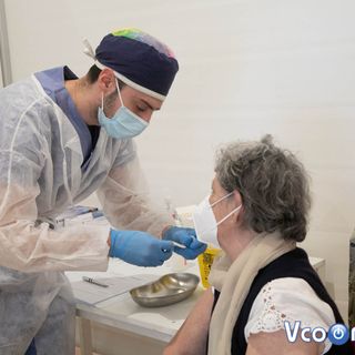 Campagna vaccinazioni: aperte le iscrizioni per gli &quot;over 65&quot; del Ticino