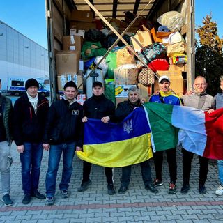 Rientrati dall'Ucraina i pulmini della solidarietà 'capitanati' dal campione Vasyl Matviyuchuk