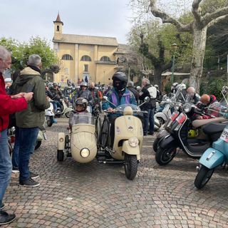 Grande successo per il Vespa Raduno di Omegna FOTO