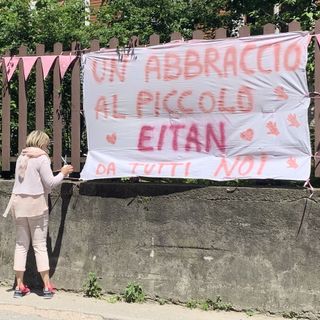 Il piccolo Eitan deve rientrare in Italia