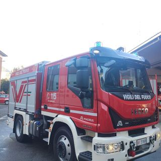 Vasto incendio tra Gignese ed Armeno