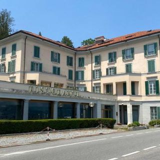Degrado “gravissimo” al Villa Carlotta di Belgirate: dieci giorni per ripulire l’area