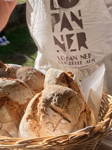 “Lo Pan Ner” compie 10 anni: un mese di forni accesi tra Ossola e Verbano “Lo Pan Ner” compie 10 anni: un mese di forni accesi tra Ossola e Verbano