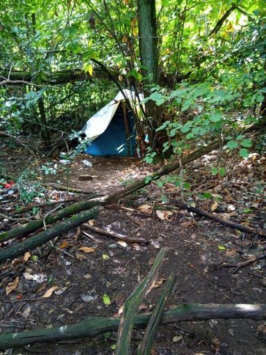 Spaccio nei boschi di Cambiasca: due persone denunciate