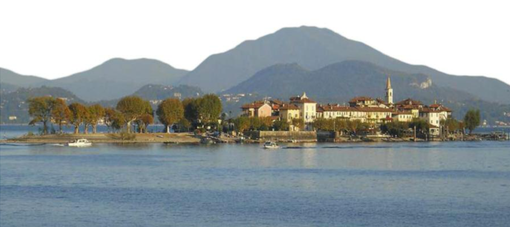 Una minicrociera alla scoperta dell'Isola dei Pescatori Una minicrociera alla scoperta dell'Isola dei Pescatori
