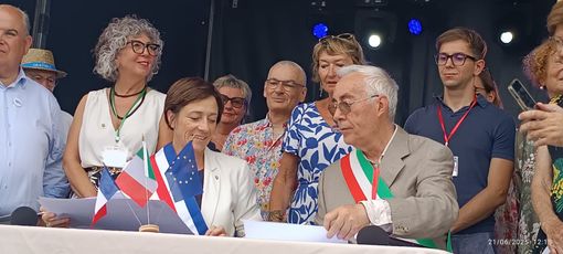 Omegna e Pornic, il gemellaggio è ufficiale: siglato l’accordo in Francia