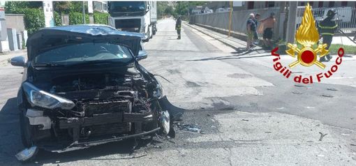 Gravellona, scontro tra un'auto e un furgone in via Cirla