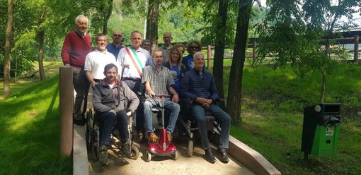 Inaugurata la nuova rampa per l'accesso al parco della Boschina Inaugurata la nuova rampa per l'accesso al parco della Boschina