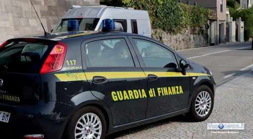 Truffa ed autoriciclaggio: due arresti