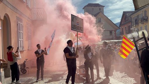 Raduno degli Spazzacamini, oggi la festa si sposta tra Malesco e Druogno Raduno degli Spazzacamini, oggi la festa si sposta tra Malesco e Druogno