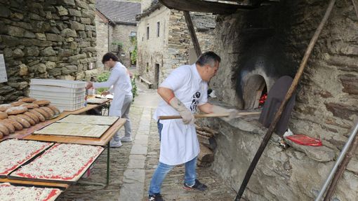 Un successo l'edizione 2024 di Lo Pan Ner: accesi 23 forni in 16 diversi paesi del Vco Un successo l'edizione 2024 di Lo Pan Ner: accesi 23 forni in 16 diversi paesi del Vco