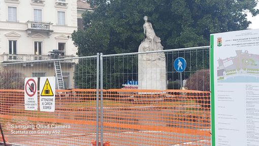 Qualche mugugno dopo il via ai lavori per la riqualificazione di piazza Garibaldi a Pallanza