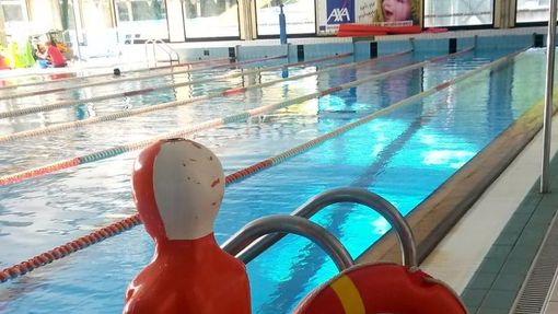 Futuro sereno per la piscina comunale di Intra
