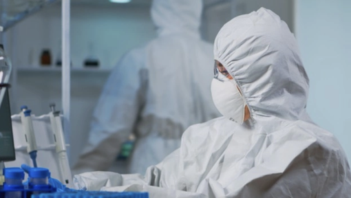 Contagi Omicron, in Svizzera cresce la preoccupazione