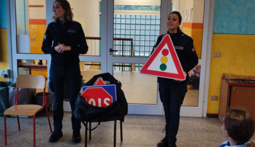 Stresa, partito il progetto “Cittadini di domani” nelle scuole primarie Stresa, partito il progetto “Cittadini di domani” nelle scuole primarie