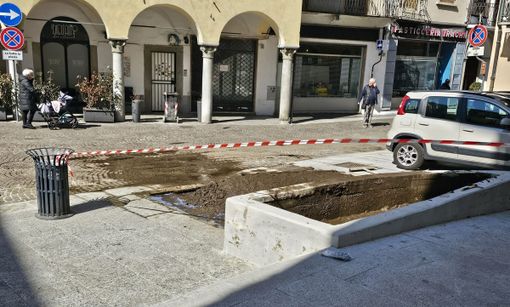 Lavori in piazza XXIV Aprile, Corbetta: "Non è stato fatto niente, così amministra la sinistra" Lavori in piazza XXIV Aprile, Corbetta: "Non è stato fatto niente, così amministra la sinistra"