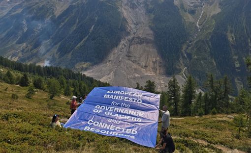 Carovana dei ghiacciai, flash mob a Blatten: "Caso esemplare di monitoraggio e ricerca"