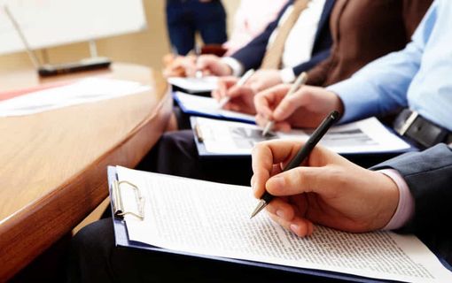 Nuovi corsi di formazione regionali in collaborazione con le imprese Nuovi corsi di formazione regionali in collaborazione con le imprese