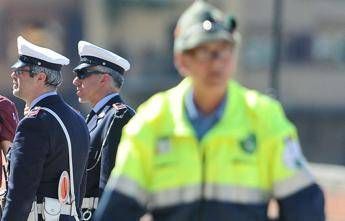 Firenze, trovato cadavere in un baule in casa