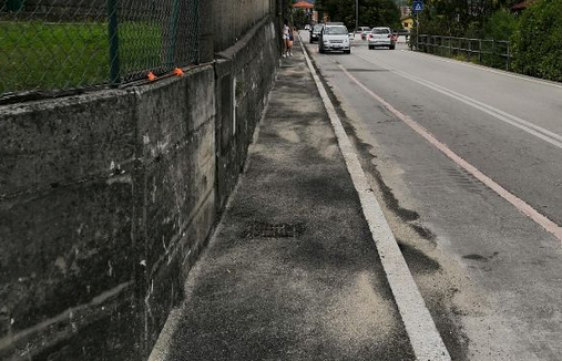Completato il nuovo marciapiede di viale Azari