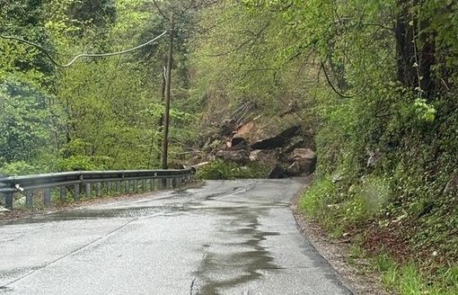 Frana in Valstrona, si dovranno attendere circa 2 settimane per la riapertura della strada