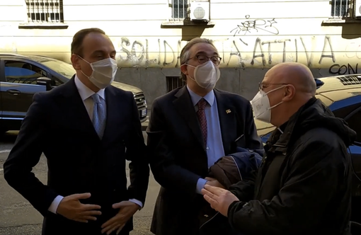 Vaccini, Cirio: “Obiettivo 30mila dosi giornaliere entro metà aprile” VIDEO Vaccini, Cirio: “Obiettivo 30mila dosi giornaliere entro metà aprile” VIDEO