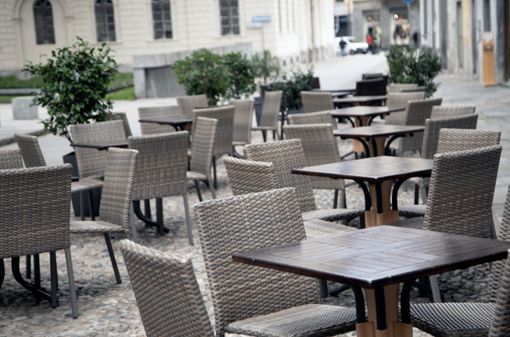 Nuove regole per le riaperture ? Uno spiraglio per ristoranti, bar e per il mondo degli spettacoli Nuove regole per le riaperture ? Uno spiraglio per ristoranti, bar e per il mondo degli spettacoli