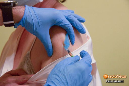 Al via oggi le vaccinazioni al personale scolastico: più di 1.800 le prenotazioni nel Vco