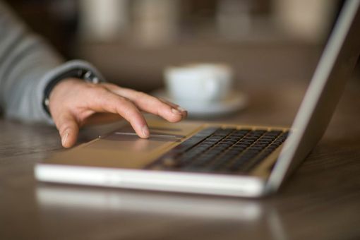 Cresce in Svizzera la discriminazione razziale, specie sul web Cresce in Svizzera la discriminazione razziale, specie sul web