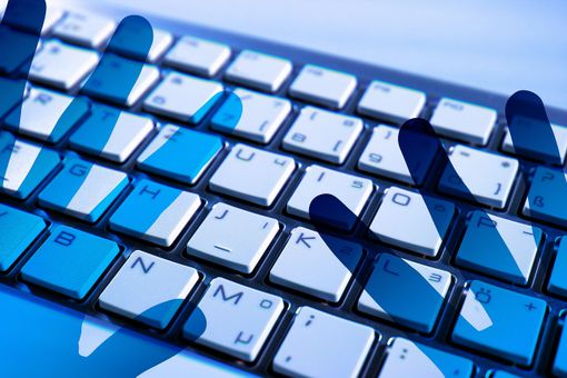 Tessera sanitaria, nuove truffe online: il ministero avverte sui falsi messaggi di rinnovo